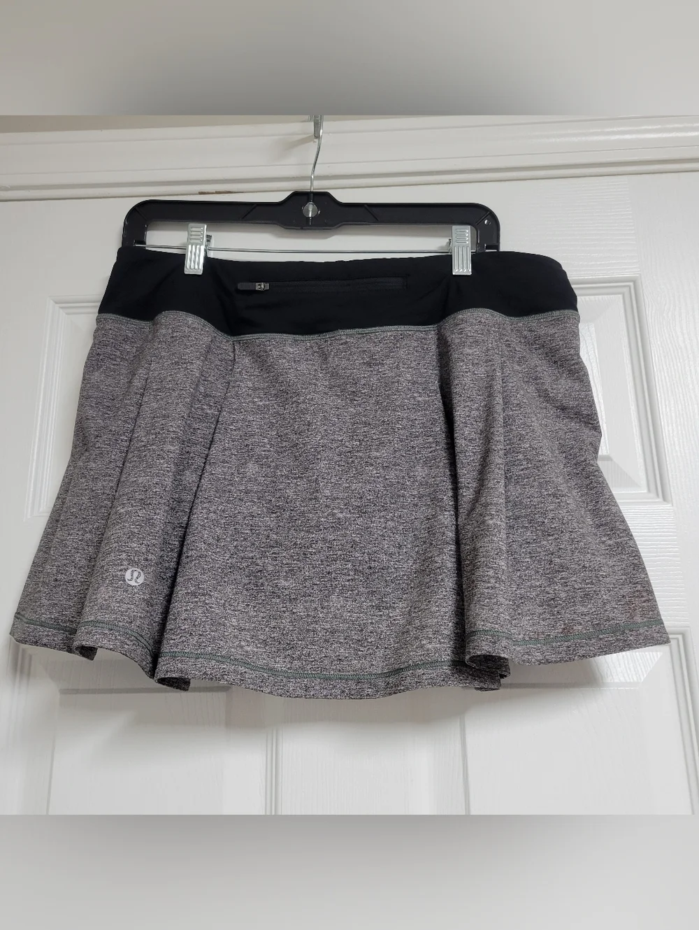 lululemon Pace Rival Skirt With Shorts Heather Gray Black Size 10 Tall.
